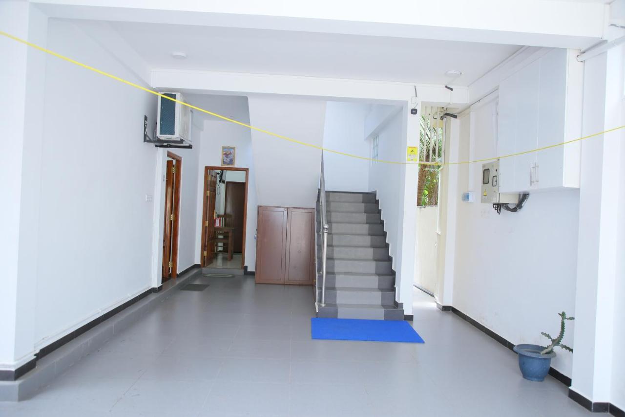 Hotel Cedar Jaffna Ngoại thất bức ảnh