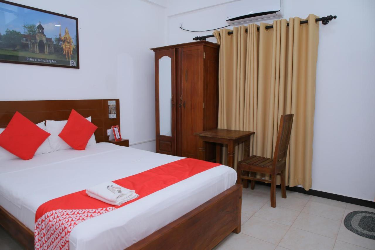 Hotel Cedar Jaffna Ngoại thất bức ảnh