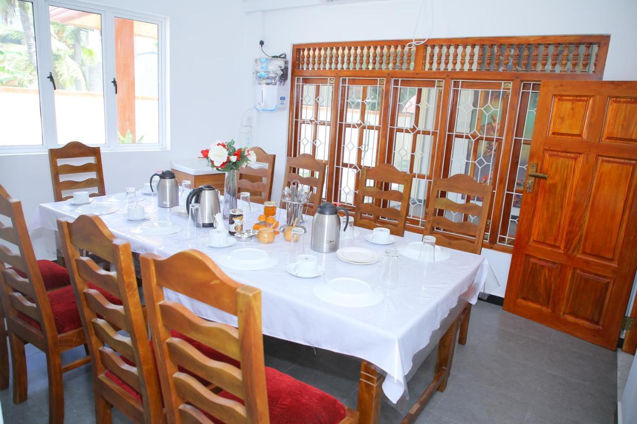 Hotel Cedar Jaffna Ngoại thất bức ảnh