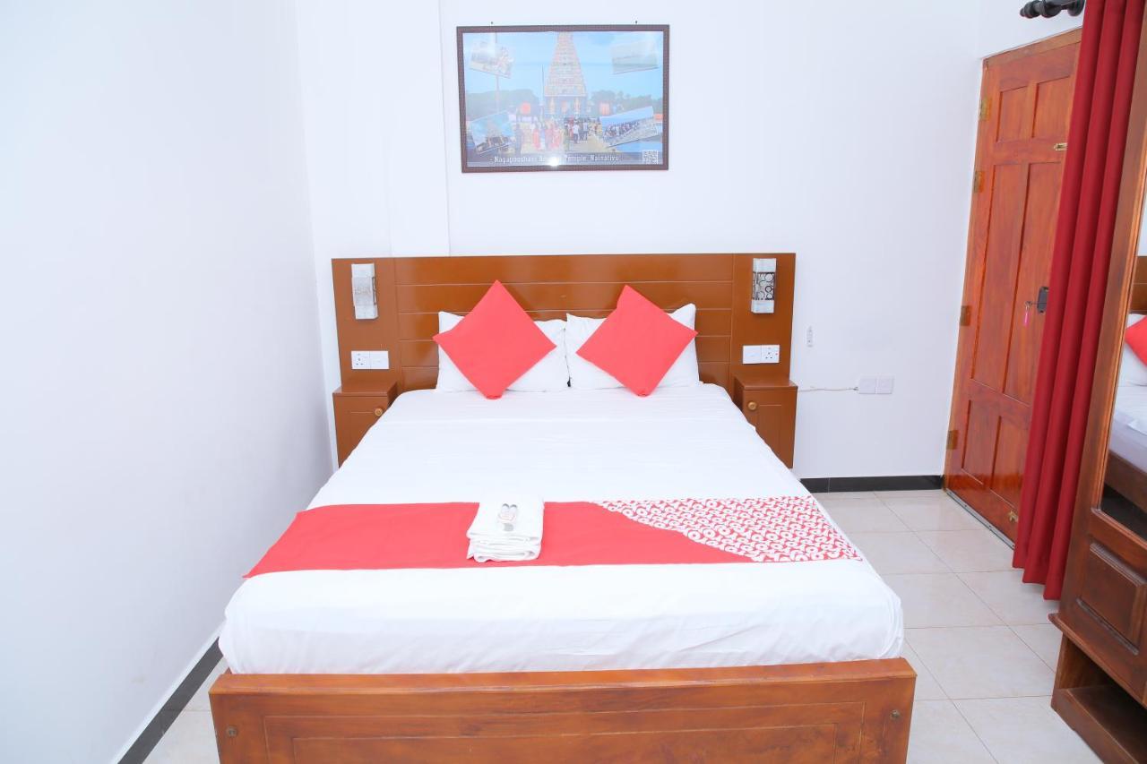 Hotel Cedar Jaffna Ngoại thất bức ảnh